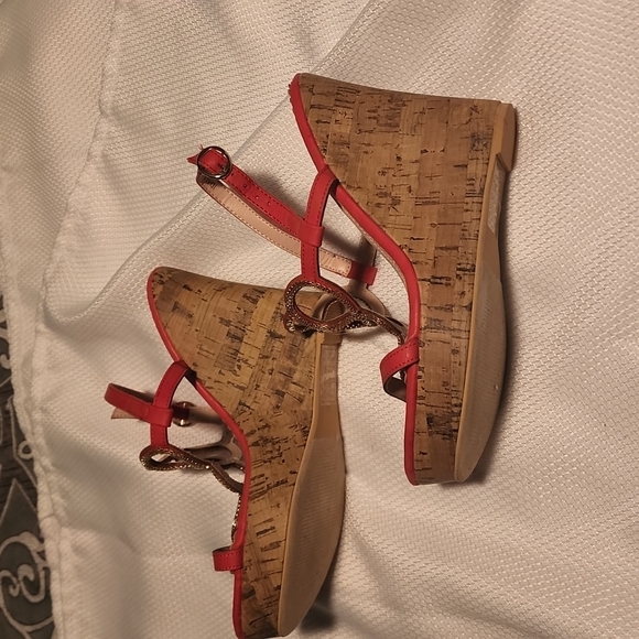 Red Wed sandals - Picture 2 of 3